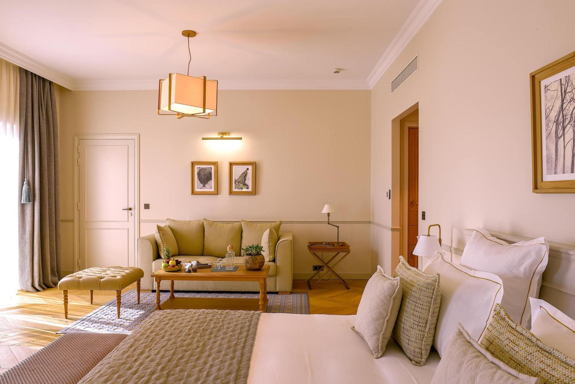 Hotel Chais Monnet&spa 5*